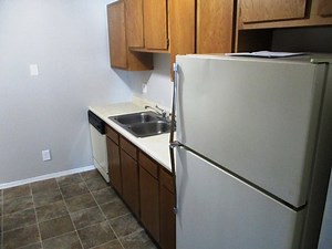 3005 Lisa Dr, Bloomington, IL 61704 - For Rent