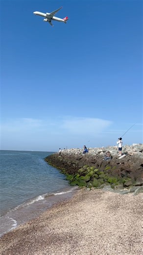 The Serra Anglers' Club, fondly known as S.A.C., was initiated by history teacher Vic Shrader, Ph.D., and co-moderated in 1976 by English teacher Ralph Stark. The club transcended its roots in fishing to become a cornerstone of the school's extracurricular tapestry. When the Anglers’ Club first began, there were only three clubs on the Serra campus. During the late 1970s, a program called “mini-course” allowed students to take a week off in January to explore new learning opportunities. Anglers’