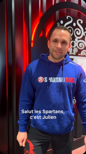 SPARTAN TIPS BY OUR COACH SGX 📌 Nos coachs Spartan SGX te donnent leur meilleurs conseils pour t’aider à performer sur les courses ! Aujourd’hui @julien_sgx te montre l’un de ses exercices préférés : le Farmer Carry 🪣 Si tu as des questions n’hésite pas à les poser en commentaire. | Spartan Race France