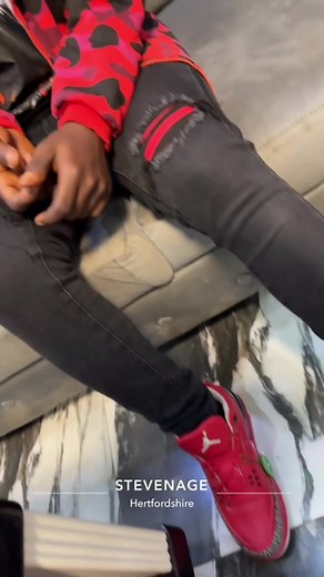 akata foring (@akata.foring)’s videos with Kasi menim - Jay Bahd