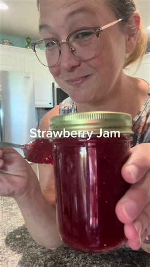 #canning #strawberry #jam #homestead #preservingfood | Canning Foods