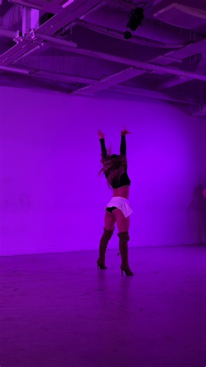 Round 2 of this one?🤭 wearing my leopard thigh highs from @VAMP HEELS use code BS15🐆 #heelsdance #heels #heelschoreogaphy #heelsclass