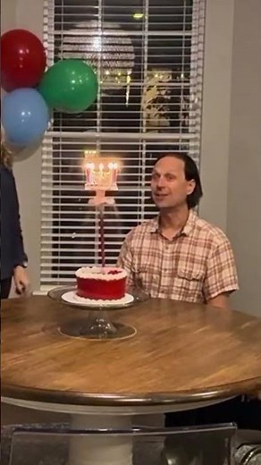 Sprinkle Fountain Birthday Candle Surprise!