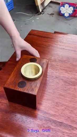 紅木の扉に隠された秘密構造！銅球ベアリング機構が凄すぎる🚪⚙️