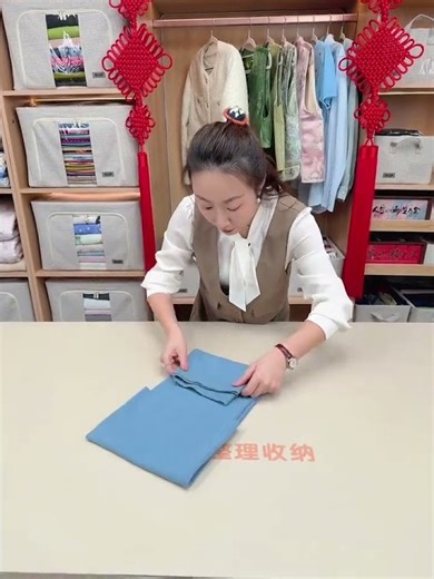 Folding method for slit skirts#Storage and organization#Skirt#Wardrobe organization#Little