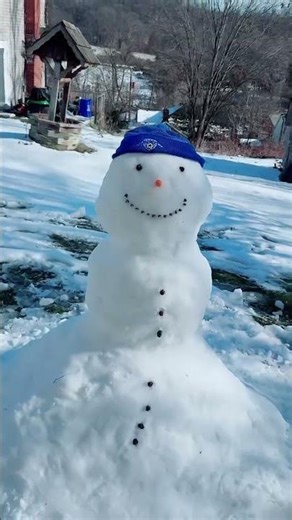 Building a Snowman ⛄❄️ Fun in the Snow