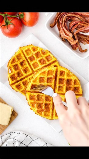 These crispy, cheesy chaffles are so good, you might just forget they’re keto! Trust me, one bite and you’ll be dreaming up endless topping ideas. Recipe’s waiting for you in the comment 👇 | Recipes & Cooking Guide
