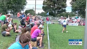 At the State Fair of West Virginia, a fair favorite returned with dogs performing tricks and catching frisbees in the air. The “Disc-Connected K9s” have performed all over the world and are performing in West Virginia. They have been participating in the State Fair of West Virginia since 2004, and they say the dogs are always a big hit with fairgoers. ➡️ https://www.wvva.com/2023/08/15/disc-connected-k9s-brings-world-class-act-west-virginias-state-fair/ | WVVA News