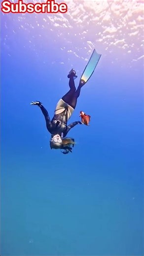 Beautiful inverted swimming under Ocean water 💦 #freediving #skydiving #underwater #swimming