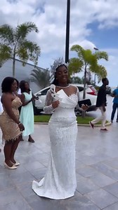Beautiful bride 🤍🤍 #ghanaweddings #whitedressinspo #wedding | aroundwedding_