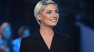 Nadège Lacroix : Complètement métamorphosée, elle charme la toile !