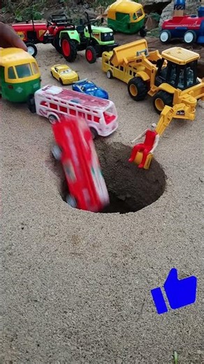 autorickshaw pushing white and yellow bus red car near jcb tractor in pit #jcb #jcpbackhoe #jcbjcb