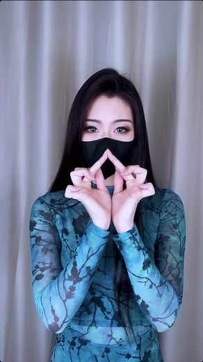 Cindy's Hand Gesture Dance Compilation | 2018