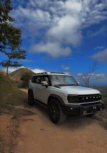 Cuéntame, ya haz visto este carro en las calles? ¿Qué te parece? 😎⚡️