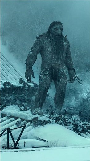 They found Giant inside a cave 🙄 Troll 2