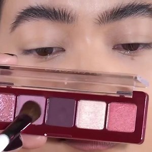 A glimpse of ND’s MINI LOVE STORY tutorials that Natasha filmed for you guys & will be posted after the official launch. Stay tuned ✰✰ | Natasha Denona Beauty