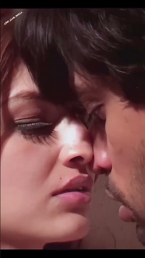 Romantic scenes of bollywood| Hot kissing scenes of bollywood| Bollywood romance| Tara alisha hot