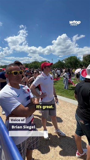 Thousands watch US beat Australia in World Cup on the National Mall