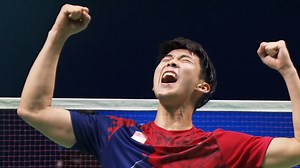 𝗕𝗲𝘀𝘁 𝗼𝗳 𝟮𝟬𝟮𝟭: Loh Kean Yew made history as the first person from his country 🇸🇬 to land a World Championships title. 🥇 #TotalEnergiesBadminton | BWF — Badminton World Federation