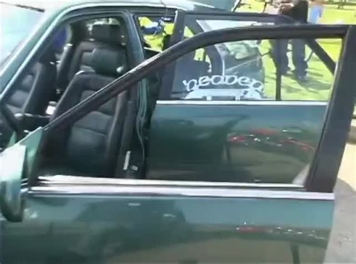 LOWRIDERS 🔵 on Instagram: "An early 2000s lowrider car show was full of color, chrome, and pride. Classic Chevys, Impalas, and Monte Carlos lined up with their paint shining under the sun, showing off candy colors, murals, and flawless pinstriping. Hydraulic systems bounced and lifted cars slowly and smoothly, drawing crowds every time a switch was hit. Old-school music played in the background, mixing with laughter and the smell of street food. Families, friends, and car clubs gathered togethe