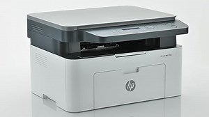 HP Laser 135ag Laser-Multifunktionsdrucker (Laserdrucker, Kopierer, Scanner, USB),Schwarz/Weiß 3-in-1