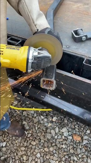 ATV Dump Trailer Build Pt.6 #fyp #foryou #foryoupage #homestead #tickcreekranch #metalwork #country #countrylife #ranch #hardwork #welding #fabrication | يوميات الجنوب