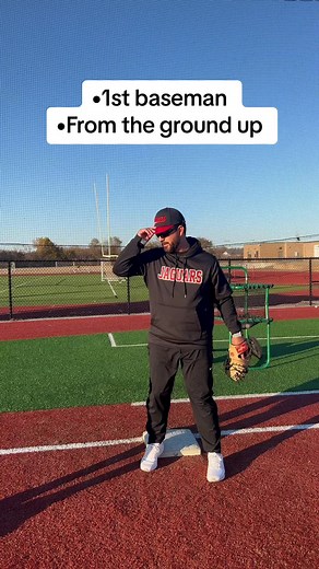 First Baseman Fielding Techniques - Improve Footwork & Catching Skills