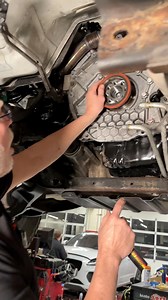 632K views · 10K reactions | Duramax Rear Main Seal. Use Install Tool for Proper Installation #enginerepair #carrepair #enginebuild #duramax #duramaxdiesel | Dave's Auto Center | Facebook