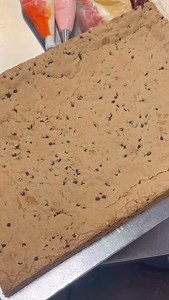 A cookie cake of Daisy’s favorite things, mermaids, unicorns, and princesses!! 🥰 #cookiecake #cakedecorating #princess #mermaids #unicorn | thehayleycakes