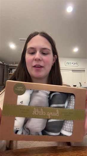 Essential Burp Rags for New Moms: Top Gift Idea