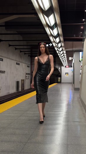 Ultimate Runway Walk Compilation from Versace, NYFW, MFW, and PFW