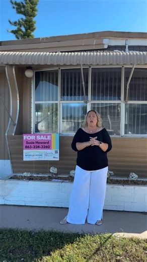 Mobile Home Lady on Instagram: "🌊🛥️🌴 LAND OWNED COMMUNITY 🌊🛥️🌴 Address📪: 16211 Cynthia Ct, Fort Myers, FL 33908 Community🏘: Coastal Estates Price💰: $79,900 HOA Fee: $100 A YEAR Sq Ft: 902 Beds🛌: 2 Bath🛁: 1 🐶 : Yes Agent👩‍🎤: Susie (863) 234-3260 Office (239)217 1217 Keller Williams Elite 🏖🌊🩳🩱🏝🐚🌴☀️⛱🏖🌊🩳🩱🏝 🌊🛥️ #SWFL #fI #retirement #manufacturedhomes #beach"