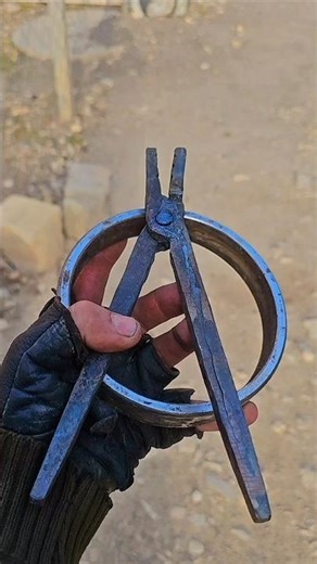 Making blacksmith pliers from ball bearing cans . #knifereview #knifecommunity #knifelife #shorts