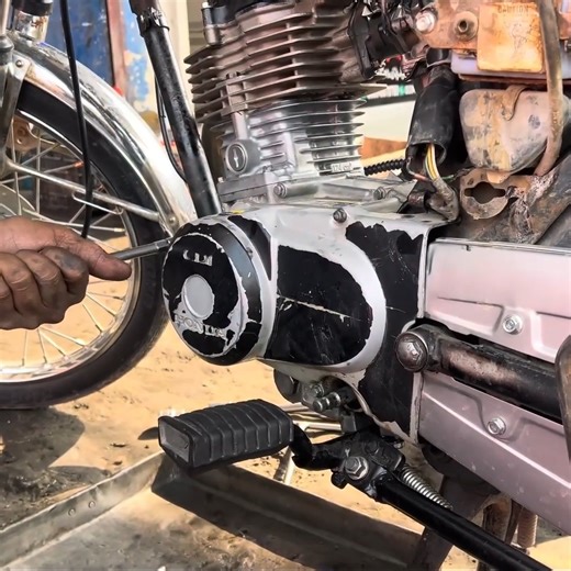 Honda Bike Problem 😱 Kick Spindle Broken | Quick Repair & Restore | Machine & Technology