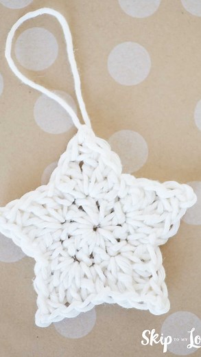 Cindy Hopper on Instagram: "Last-minute but so cute ⭐🧶 These crochet stars work up fast and make the perfect ornaments, package toppers, or sweet little handmade touches. Great for using up scrap yarn—and the pattern is free! Save this for easy holiday crafting. Free Pattern Link: https://www.skiptomylou.org/crochet-star/"