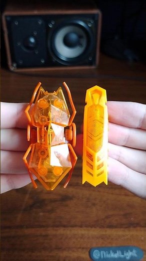Hexbug Micro Ant and Nano Flash comparison