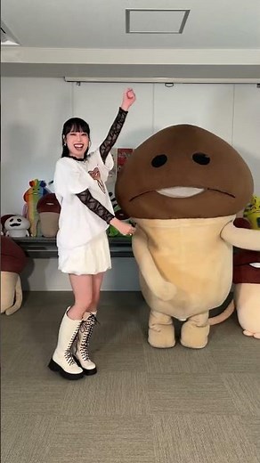 ⁠‪@sayaka_626‬ んふんふ！(最後食べられちゃうかと思った！)#なめこ #なめこのうた #紗耶華 #踊るシンガーソングライター #菇菇 #나메코
