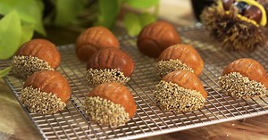 Chewy chestnut cake! Making a mini chestnut cake for autumn home