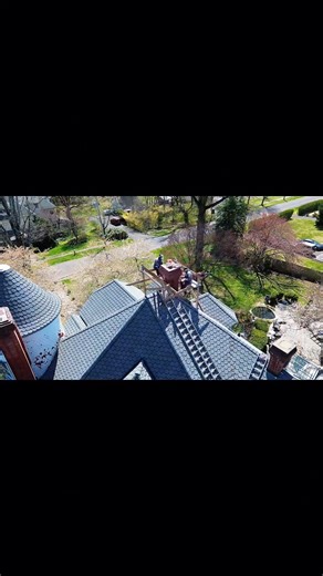 Pointing in this brick chimney thats causing a massive water intrusion for homeowner✅