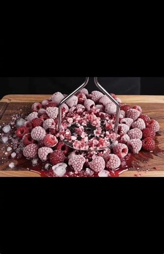 Frozen Raspberry ASMR #asmr #shortvideo #ai #frozen #raspberry #ahududu #press #food