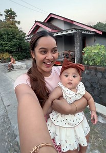 Bahagia Kui Sederhana: Momen Ramai dan Ceria di Pasar