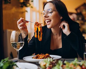 Simple Serving Hacks To Make Your Guests Happier | Herzindagi