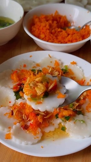Thuy on Instagram: "Welcome back to my Vietnamese Savory Cakes (Banh) Series, let’s make Banh Beo! Banh Beo is steamed rice cakes topped with shrimp and various toppings. Different region has their own unique toppings for Banh Beo but I’n sticking with the basics like scallion oil and fried shallots. I love drowning my Banh Beo with a lot of sweet fish sauce. Banh Beo is so labor intensive! It will take hours to make but you can inhale a plate within a minute. I know a lot of people say they wou