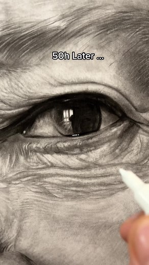 Hyperrealistic Drawing of Queen Elizabeth by Rudyportraits | 50h Later