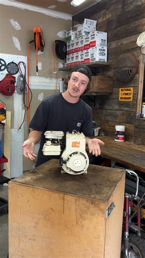 @the_barn_brothers on Instagram: "Easy peasy small engine repair. #briggsandstratton #smallengine"