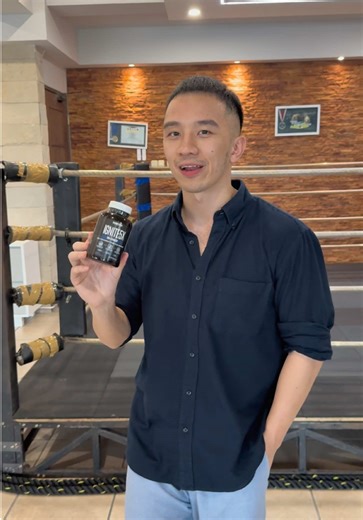 Not all body shots are equal.👆🏻 Some punches land hard… but you can still fight through them. And then there are those shots that don’t even look that powerful… but suddenly it feels like you got stabbed with a knife.🔪 Your legs freeze. Your breath disappears. Your body just shuts down.☠️ That’s because the most dangerous body shot isn’t about power… It’s about precision.✅ When a punch lands perfectly on the liver, it hits a nerve cluster that sends a shock through your entire nervous system.