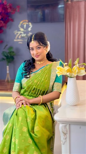 Tani’s Makeover & Academy on Instagram: "❤️❤️ Aiburovat Look ❤️❤️ #OUR_NEXT_22nd_BATCH_PROFFESSIONAL_BRIDAL_MASTER_CLASS_COURSE_WILL_BE_STARTED_ON APRIL 2026. 🔴 Location - Berhampore,Murshidabad. 📌BRIDAL BOOKING IS OPEN FOR 2025-2026. ♥♥♥ 𝐇𝐔𝐑𝐑𝐘 𝐔𝐏 𝐉𝐎𝐈𝐍 𝐎𝐔𝐑 𝐂𝐋𝐀𝐒𝐒 𝐅𝐎𝐑 𝐁𝐄𝐒𝐓 𝐄𝐗𝐏𝐄𝐑𝐈𝐄𝐍𝐂𝐄 ♥♥ 👉 Timing 12pm to 4pm Contact - 7718640319 (call+ What’app) 🔴🔴🔴🔴🔴🔴🔴🔴🔴🔴🔴🔴🔴 💄 Course details💄 👉 BRIDAL MAKEOVER 👉RECEPTION MAKEOVER 👉HD MAKE UP 👉NON HD MAKE UP