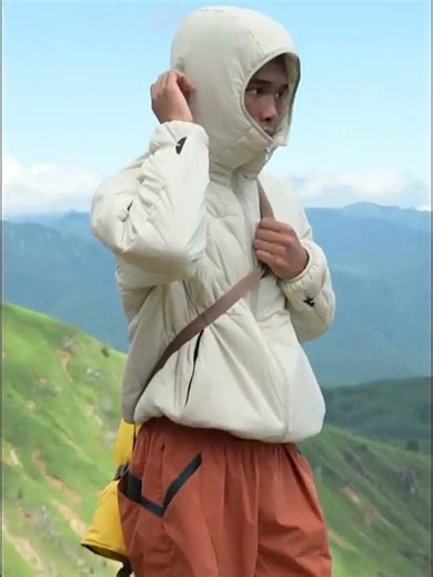 3M Thinsulate™ Hooded High-Neck Base Jacket