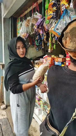 3 kantong lebih murah #AzRaTawa #komedisunda #comedy #funnyvideos #lucu #funnyhumor #funny #ngakak