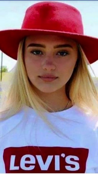 #lizzygreene @lizzyzzgreene